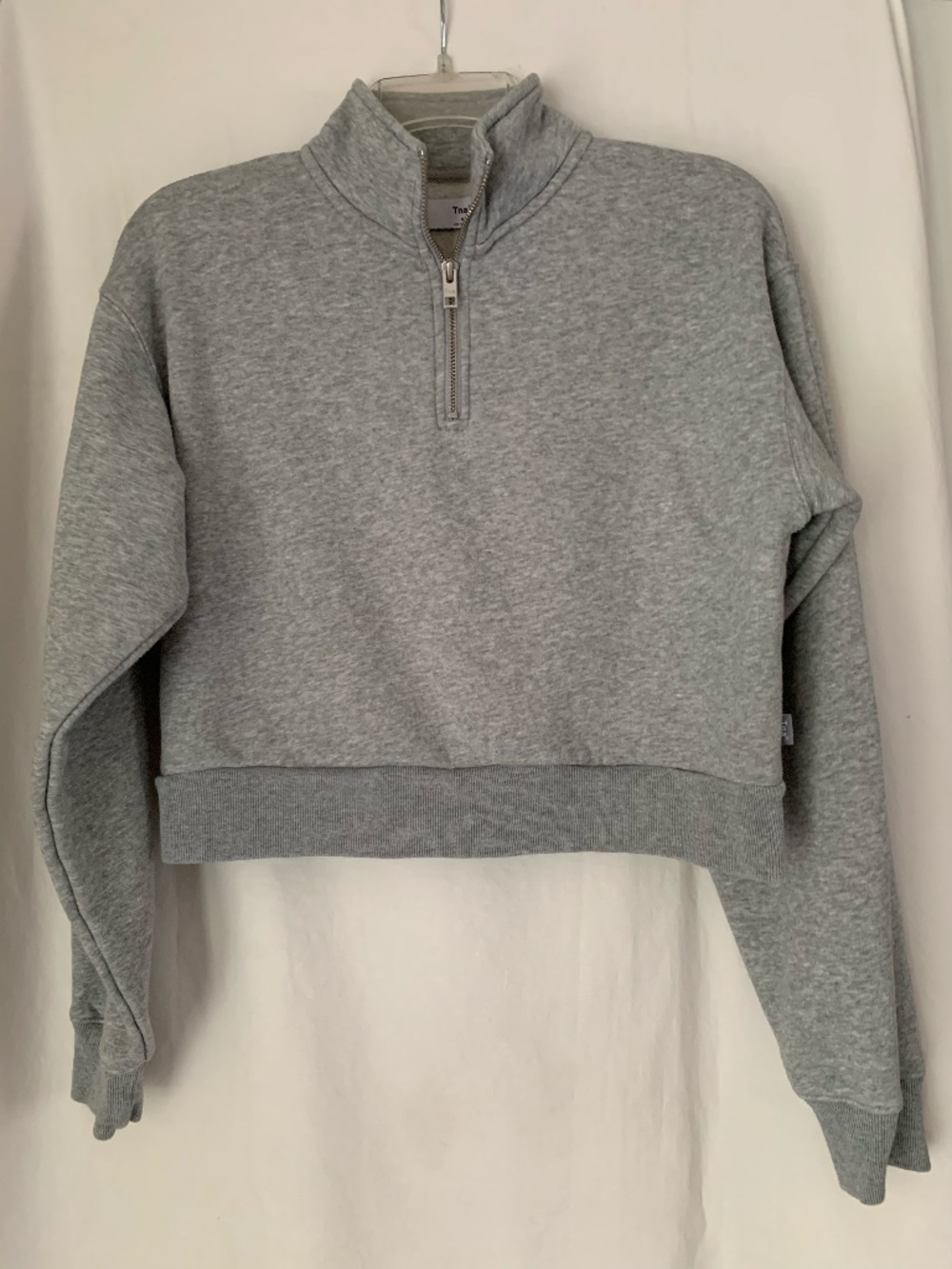 TNA (Aritzia) warm-up crop 1/4 zip sweatshirt in heather gray